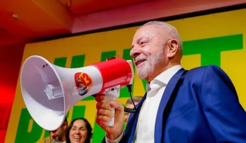 Lula pressiona Flávio sobre fim da escala 6×1: “Qual conta ela deixa de pagar?”