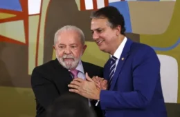 PT quer Camilo Santana na linha de frente da campanha de Lula no 2º turno