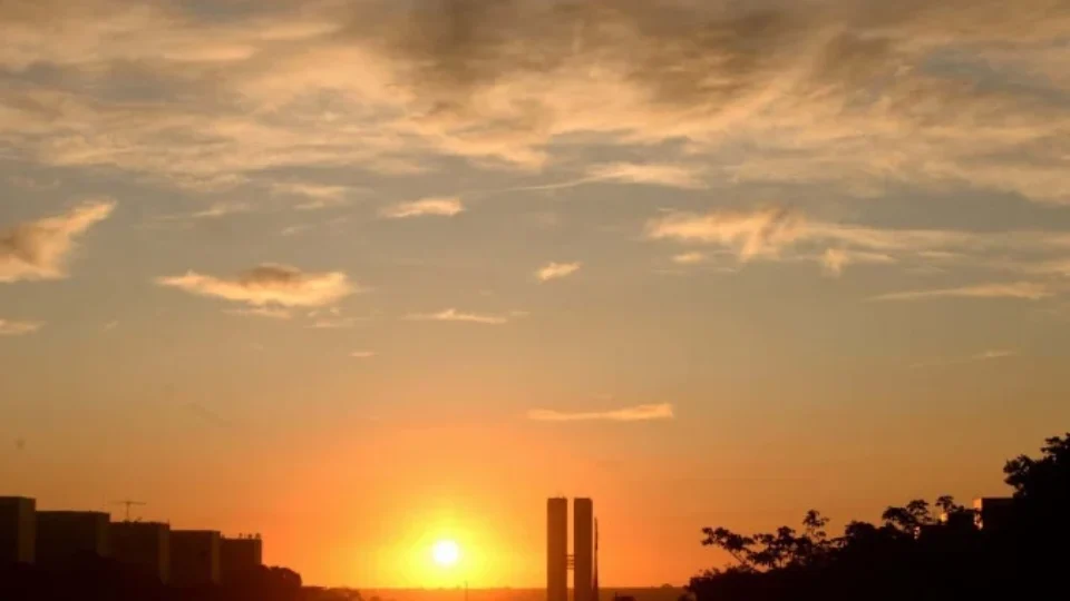 DF volta a ter tempo seco nesta quinta, com máxima de 32°C