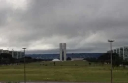 Brasília pode ter pancadas de chuva e trovoadas nesta segunda-feira