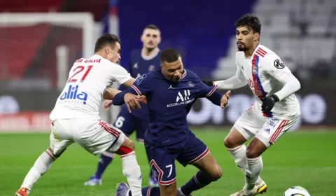 Liga francesa rejeita pedido para adiar PSG x Lyon