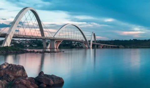 Ponte JK terá duas faixas reversas a partir desta quarta-feira (21)