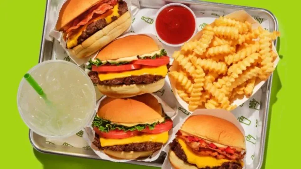 Mercado de alimentação ganha novas redes e Shake Shack confirma chegada ao Brasil em 2027