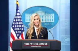 Katie Zacharia, porta-voz de Trump, é demitida após admitir reprovação em exame de advocacia