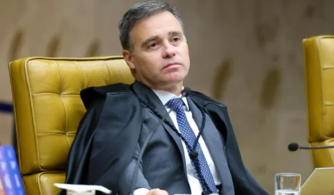 TSE mantém remoção de posts sobre Flávio Bolsonaro e Nossa Senhora Aparecida