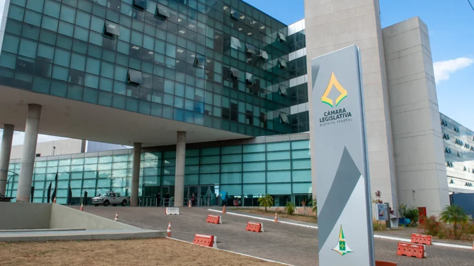 Pesquisa mostra intenções de voto para distrital no DF; veja os nomes mais citados