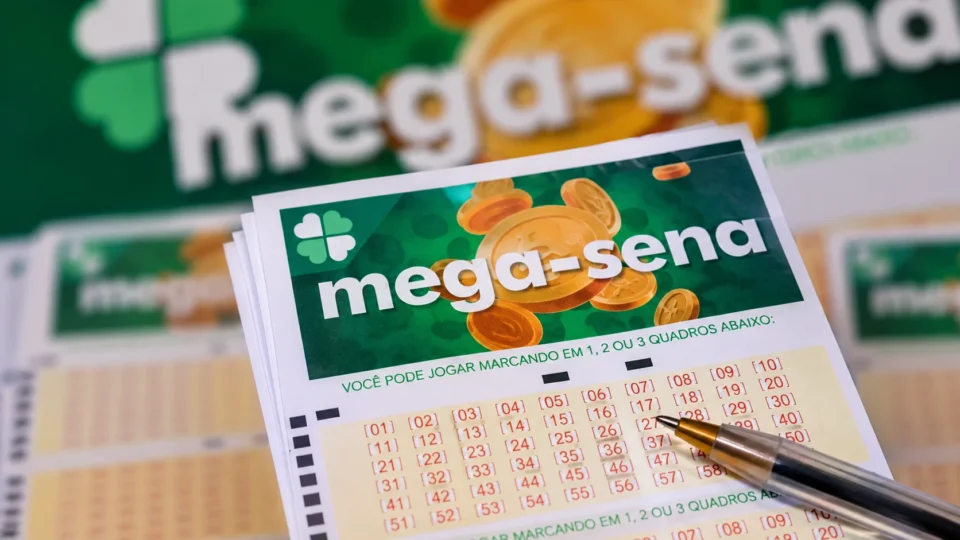 Mega-Sena acumula e prêmio chega a R$ 230 milhões; veja números sorteados