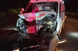 Motociclista morre ao colidir de frente com ambulância em MS