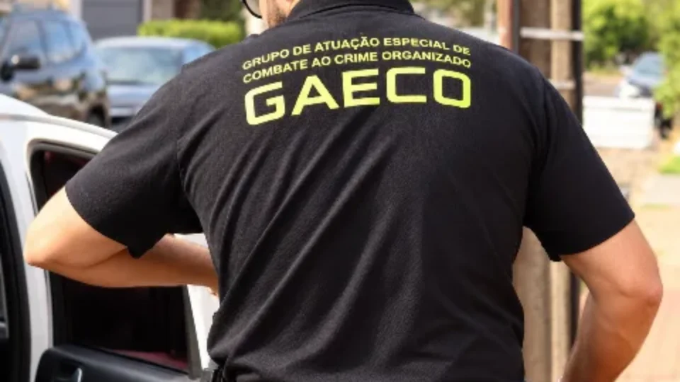 Gaeco mira celular de advogado para revelar vazamento a delegado