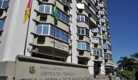 TRT4 publica edital de concurso com salários de até R$ 18,3 mil