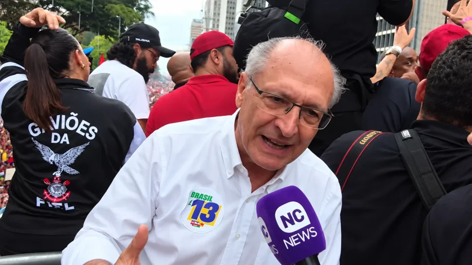 Alckmin diz ao NC News que ato na Paulista reuniu brasileiros pela democracia