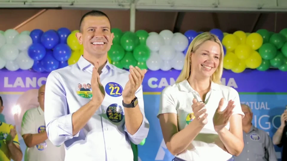 Douglas Ruas anuncia vice-governadora eleita Fernanda Louback como primeira integrante do secretariado