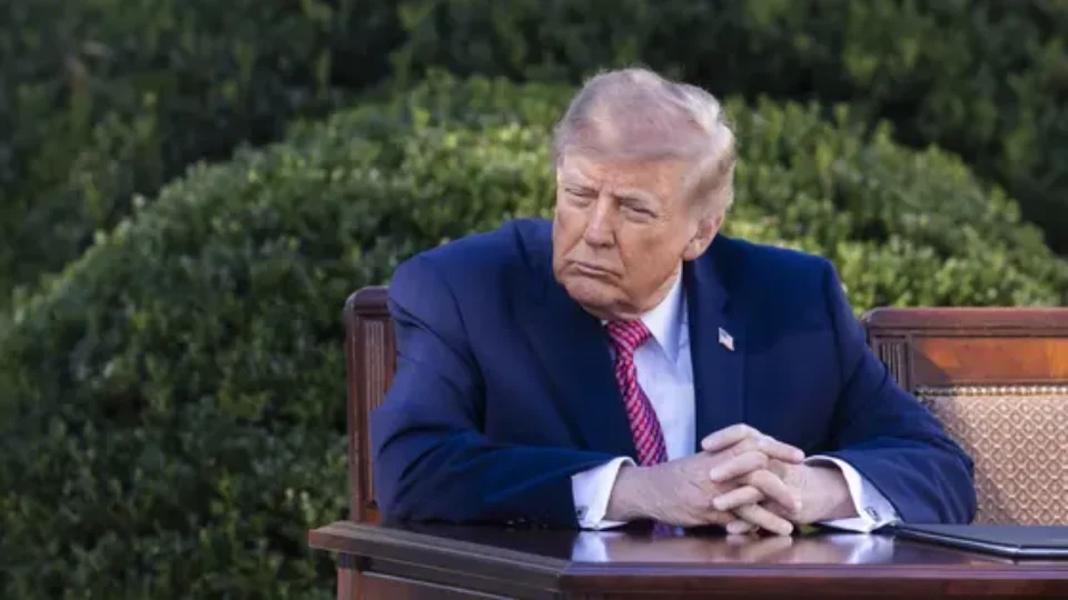 Trump diz que EUA podem “queimar” como a França se democratas vencerem eleições