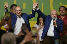 Reação da Bolsa à reeleição de Lula deveria ser estudada por sua excentricidade subversiva