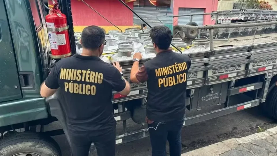 Operação apreende 36 botijões de gás e prende uma pessoa na Paraíba