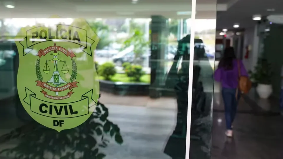 Ex-PM é preso no DF suspeito de agredir companheira com deficiência intelectual