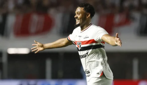 São Paulo x Vitória e Vasco x Remo movimentam o Brasileirão neste sábado; veja horários