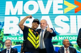 MTST organiza motociata pró-Lula em São Paulo após encontro de Flávio Bolsonaro com motoboys