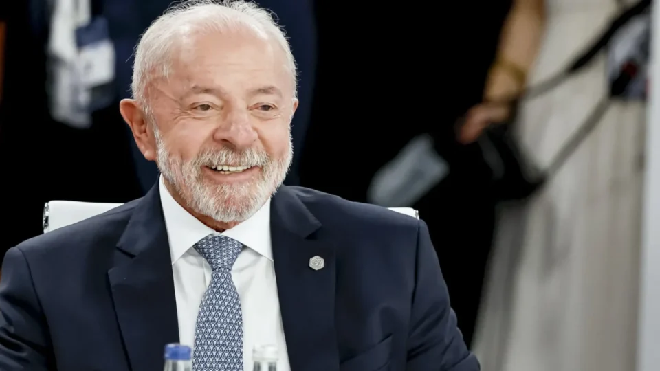 Campanha de Lula pede ao TSE inclusão de suspensão de serviços dos EUA em investigação