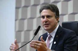 Camilo Santana assume comando da campanha de Lula no 2º turno