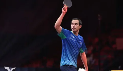 Hugo Calderano vence no China Smash e avança às quartas de final invicto nos sets