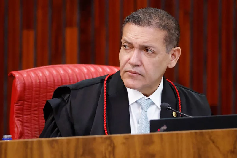 Presidente do TSE afirma que verificação confirmou a autenticidade dos programas instalados no Tribunal; sistemas foram assinados digitalmente e lacrados em setembro.