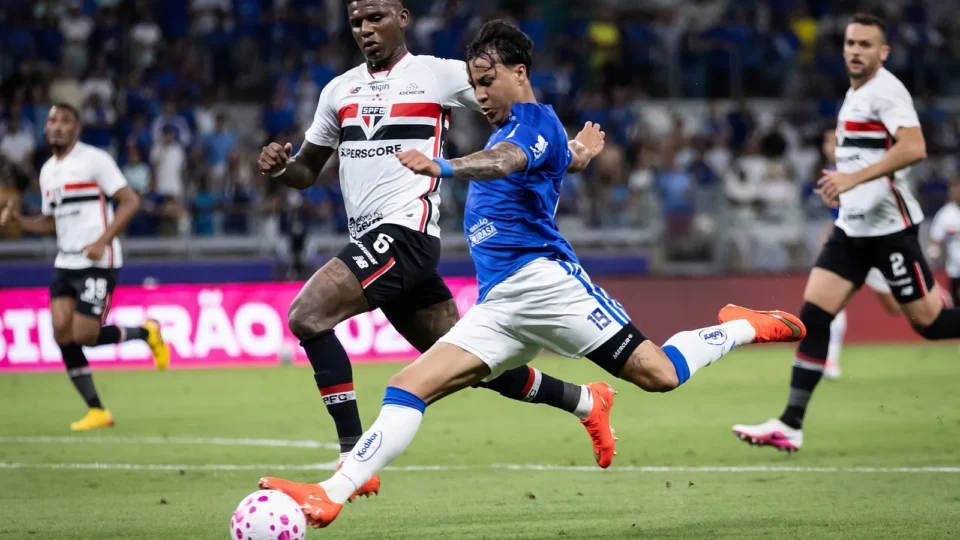 Tabela Brasileirão 2026: Cruzeiro lidera returno com 21 pontos
