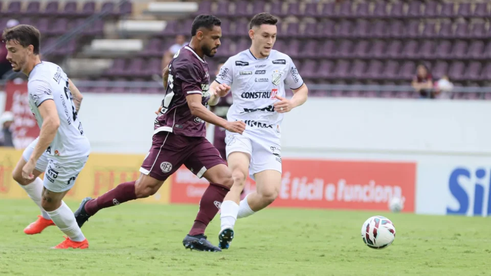 Série C: problema em estádio adia Ferroviária x Inter