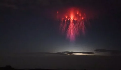 VIDEO: Água-viva elétrica no céu? Conheça os sprites, relâmpagos que surgem acima das tempestades