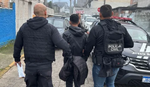 Polícia prende seis suspeitos de ameaçar matar jovem para extorquir dinheiro em Porto Alegre