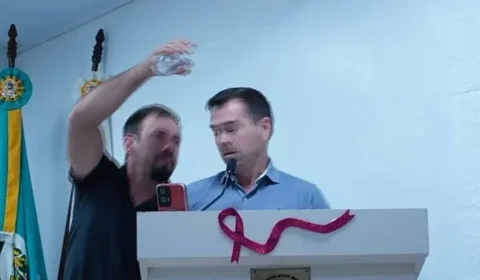 Socos e até água na cara: entenda confusão entre vereadores em sessão no RS