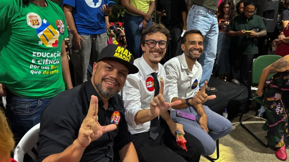 Caravana na UnB reúne lideranças e destaca papel da juventude no futuro do país