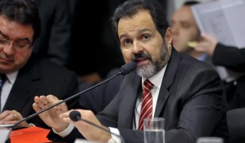 Agnelo Queiroz volta à Câmara 12 anos após deixar o governo do DF
