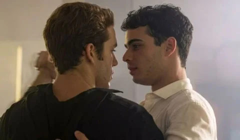 Mau Mau e Felipe se beijam pela primeira vez em “Quem Ama Cuida”