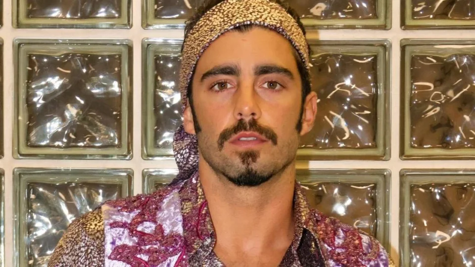 Pedro Scooby é processado por ex-doméstica que relata mais de R$ 1 milhão em dívidas