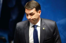 Flávio topa abrir sigilo bancário e telefônico, mas cobra de Lula dados de Marcola