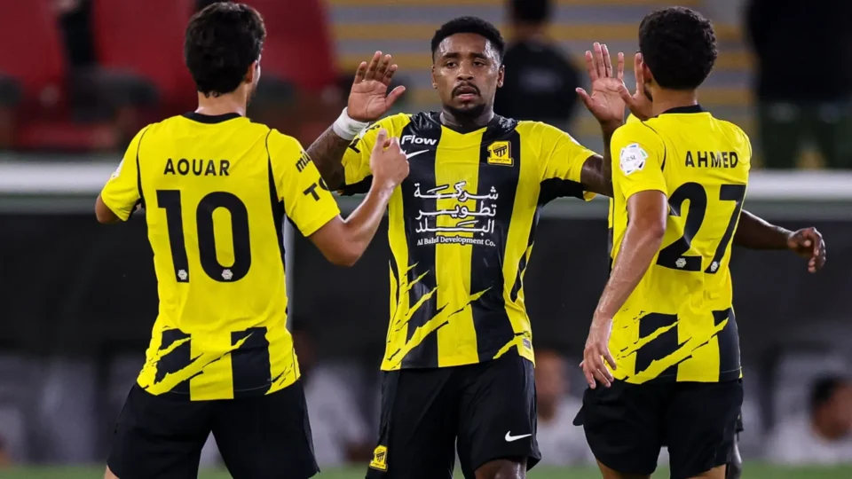 Al-Ittihad surpreende e deixa En-Nesyri no banco após dois gols em jogo anterior
