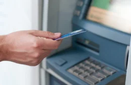 Bancos fecham na segunda-feira (12); veja como ficam Pix, boletos e pagamentos