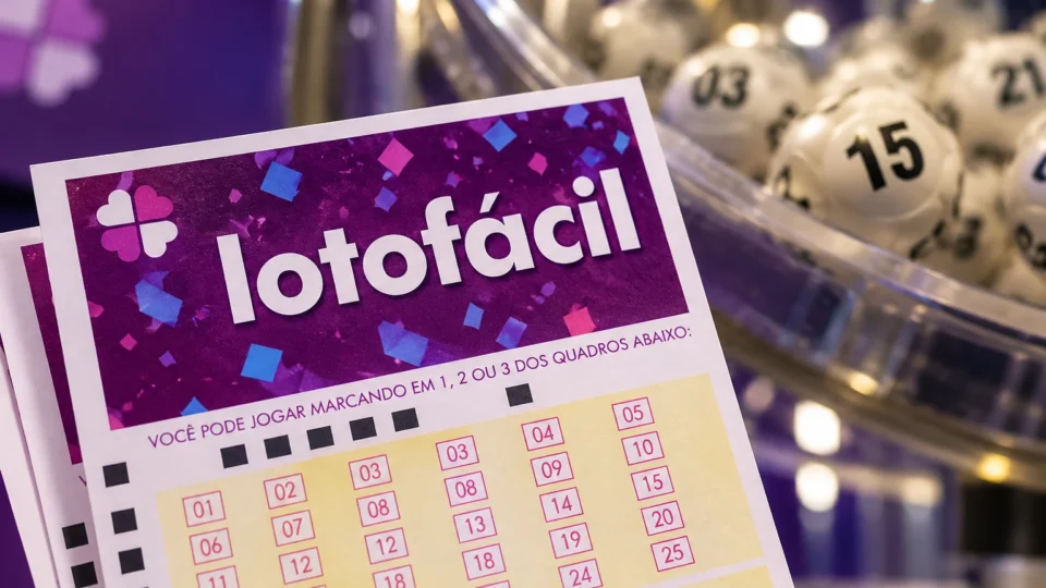Lotofácil 3798: confira os 15 números sorteados nesta terça-feira (6)
