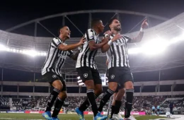 Coritiba x Botafogo: onde assistir ao vivo, horário e escalações pelo Brasileirão