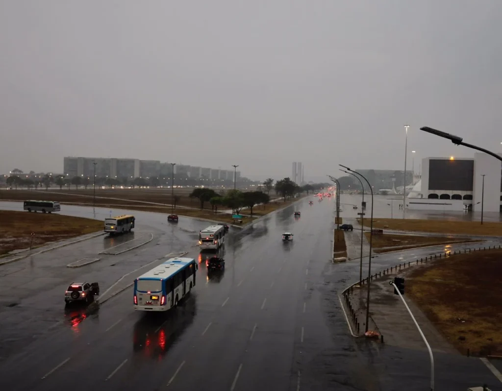 Inmet prevê chuva de até 50 mm por dia, ventos de até 60 km/h e temperaturas entre 19°C e 31°C