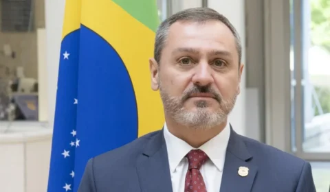 MPF investiga diretor-geral da PF por suspeita de vazamento sobre irmão de Lula