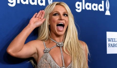 Britney Spears acusa artistas de copiar sua imagem e dispara: ‘EU SOU PROFECIA’