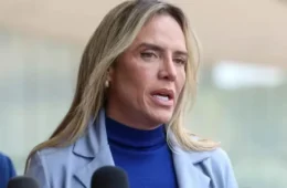 Com apoio de gigantes do centrão, Celina Leão aposta em eleitores moderados para impulsionar Flávio