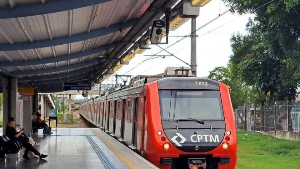 Falha em trem da CPTM provoca atrasos e circulação por via única na Linha 12-Safira