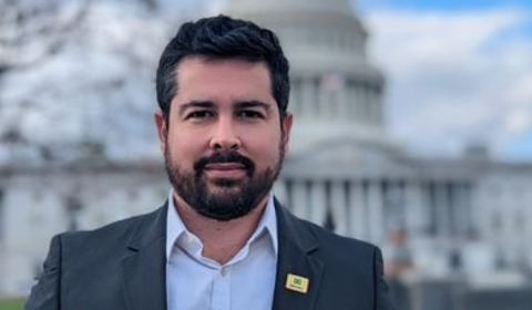 Paulo Figueiredo culpa ChatGPT por erros em carta de Flávio Bolsonaro