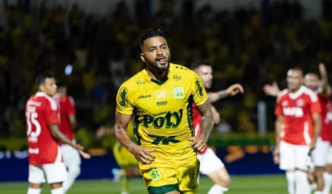 Mirassol vence o Internacional por 2 a 0 e afunda o Colorado no Z-4