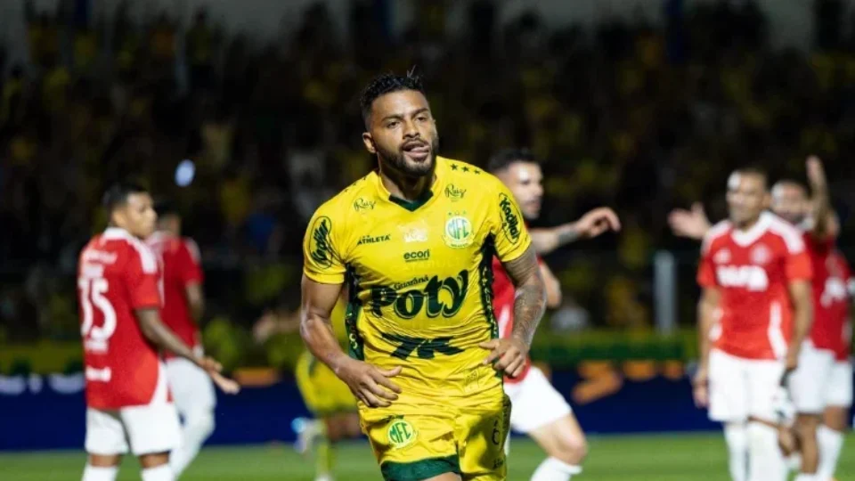 Mirassol vence o Internacional por 2 a 0 e afunda o Colorado no Z-4