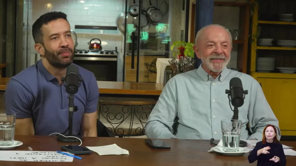 Janones prevê reeleição de Lula e orienta apoiadores a ignorar ataques nas redes