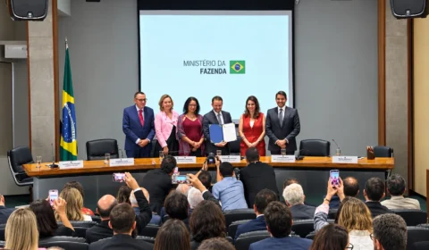 Ministro da Fazenda anuncia medidas para garantir mais recursos à pesquisa científica no Brasil